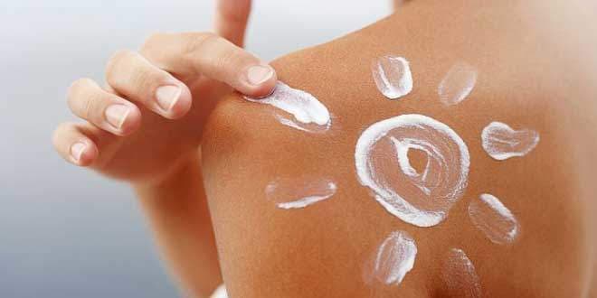 Featured visual summarizing evidence-based guidance related to Top Natural Sunscreens | Summer 2016.